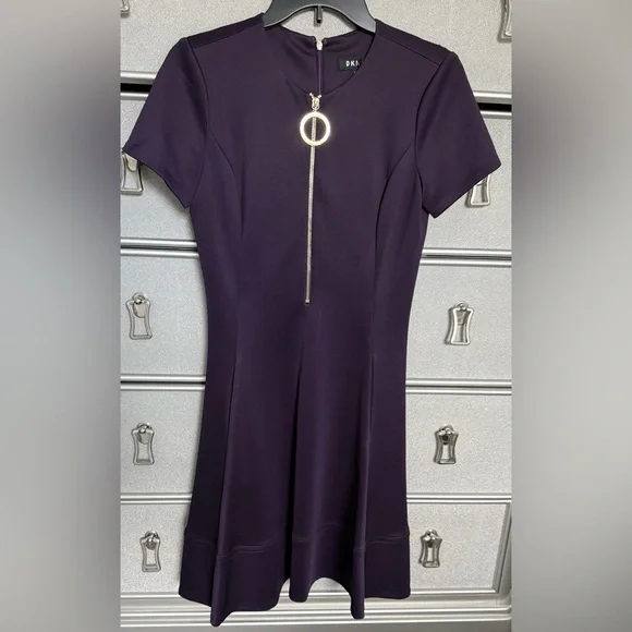 💜 DKNY💜 Fit and Flare Plum Dress size 4 - Picture 2 of 10